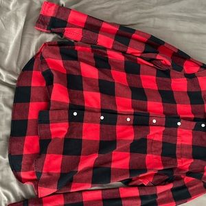 Gap red checkered flannel size large